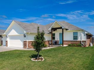 11421 NW 104th St, Yukon, OK 73099
