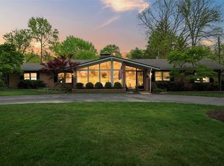 336 S Spoede Rd, Saint Louis, MO 63141