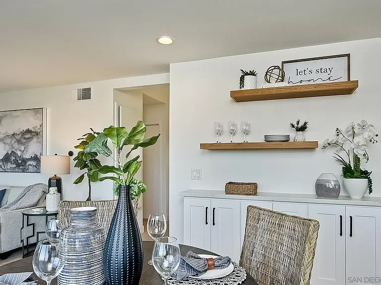 2722 La Golondrina St — Photo 12