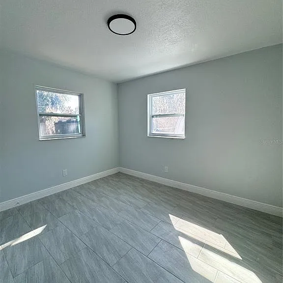 607 Alabama Ave — Photo 7