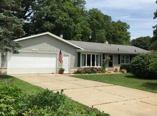 5065 E Bluffview Dr, Berrien Springs, MI 49103