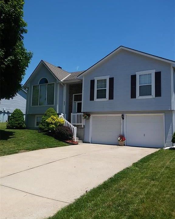 1st image of 605 SE Battery Dr