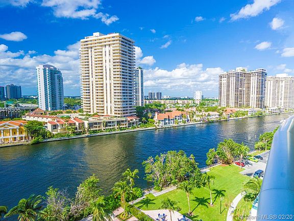5th image of 19390 Collins Ave APT 1005