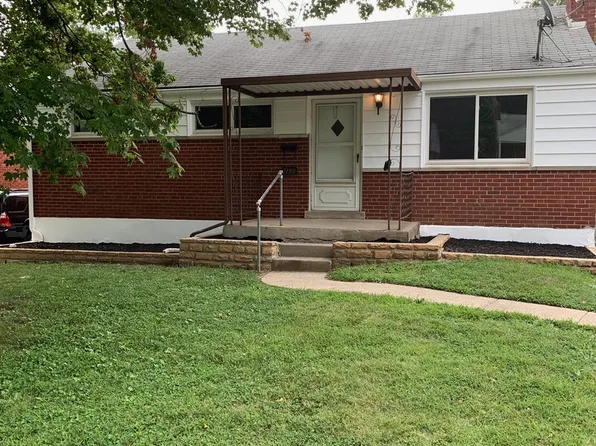 2180 Townhill Dr, Cincinnati, OH 45238