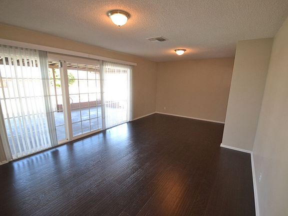 2nd image of 5482 Elm Ave