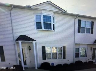 1222 Cross Creek Cir APT W-7, Greenville, NC 27834