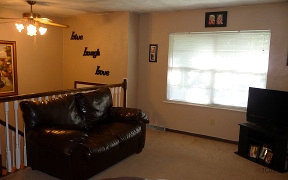 5th image of 1607 Westview Dr