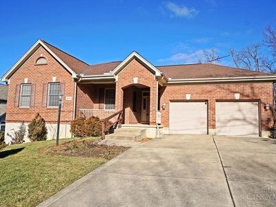 4828 Blue Meadow Ln, Cincinnati, OH, 45251