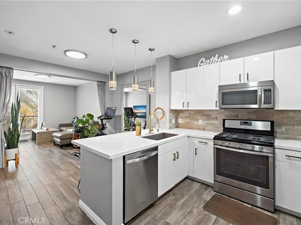 1801 E Katella Ave APT 4005, Anaheim, CA 92805