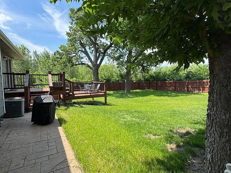 828 Fossilridge Dr — Photo 25