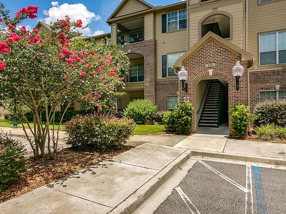 2nd image of 7800 Point Meadows Dr APT 214