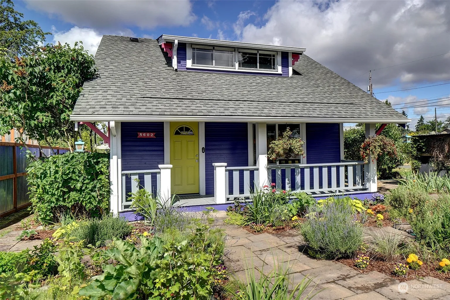 8602 S Thompson Avenue photo 1