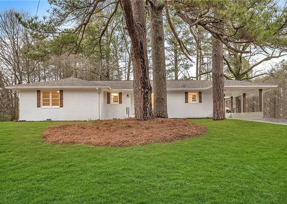 1st image of 135 Bennett Cir