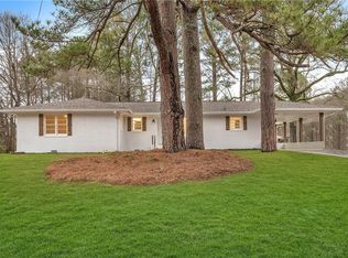 135 Bennett Cir, Carrollton, GA 30117