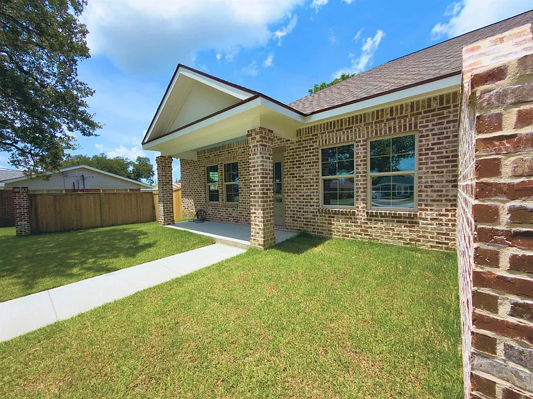 410 A Camellia Dr — Photo 2