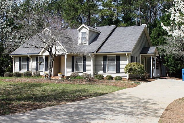1st image of 506 Locksley Dr