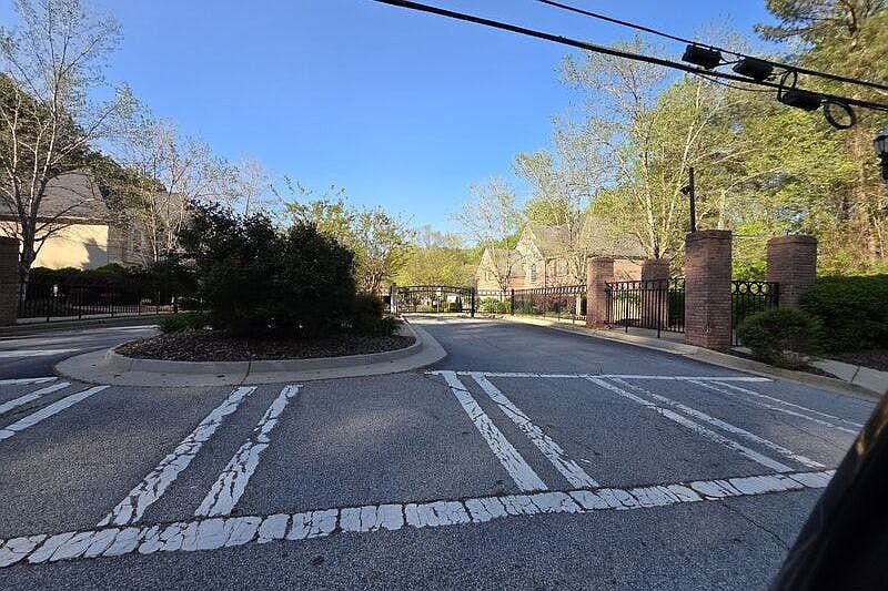 1st image of 110 Beracah Walk SW
