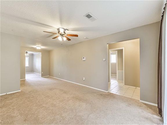 3rd image of 305 Stratmore Dr
