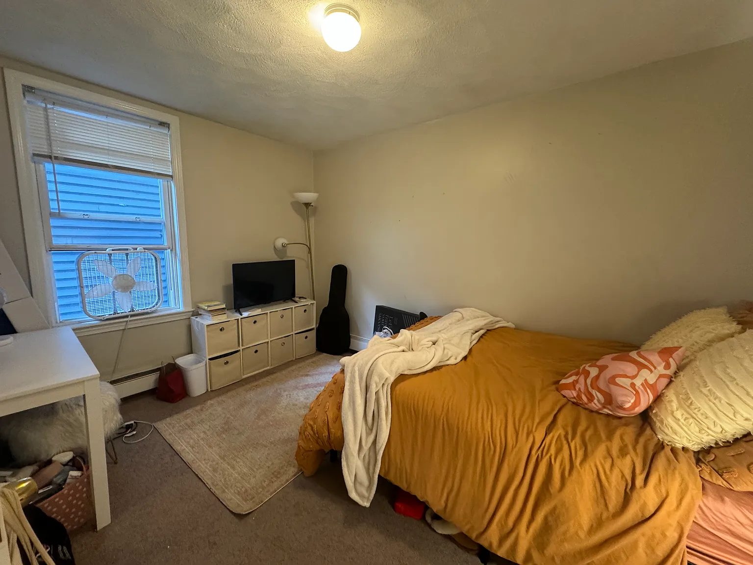 3 bed, 2.0 bath, $4,000 — Photo 2
