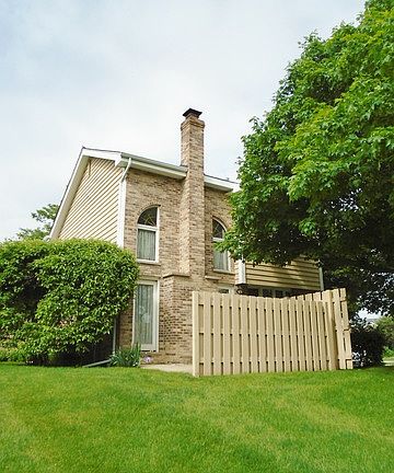 3rd image of 17210 Lakebrook Dr
