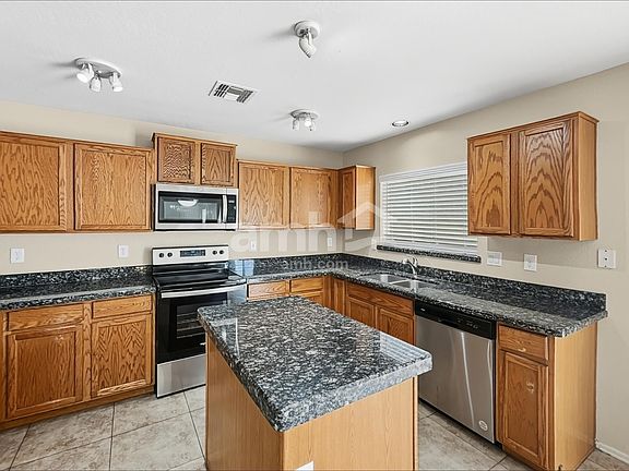 3rd image of 11553 W Duran Ave