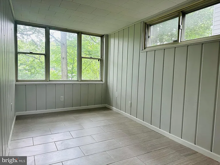 2500 Lake Ave — Photo 4