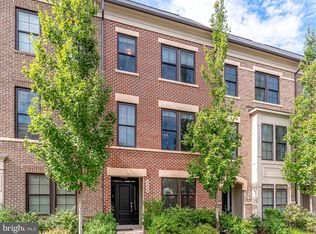 42265 Riggins Ridge Ter, Ashburn, VA 20148