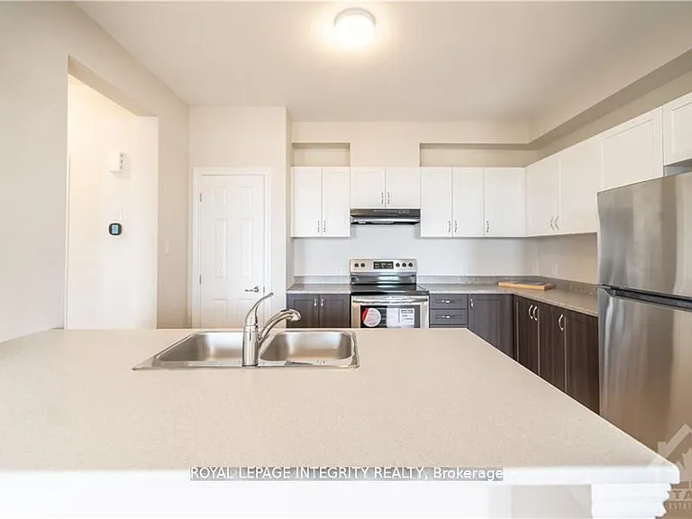2014 Leinster Cir — Photo 8