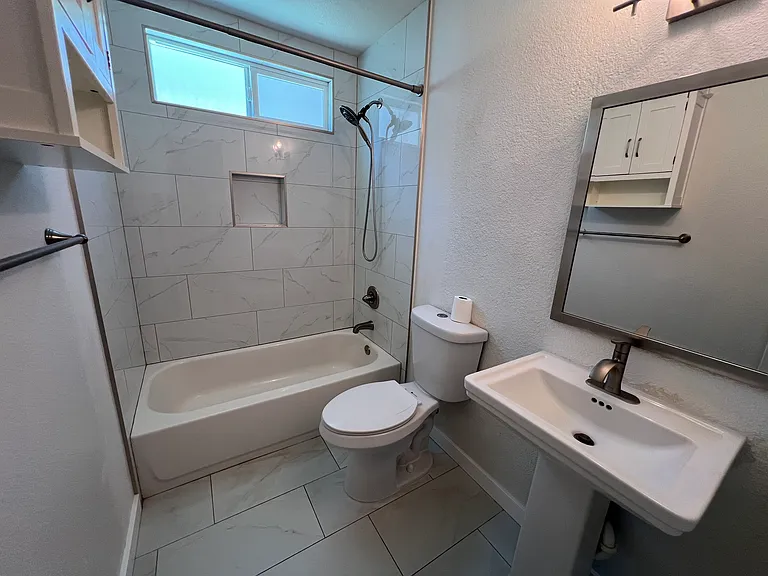1371 La Mancha Pl — Photo 11