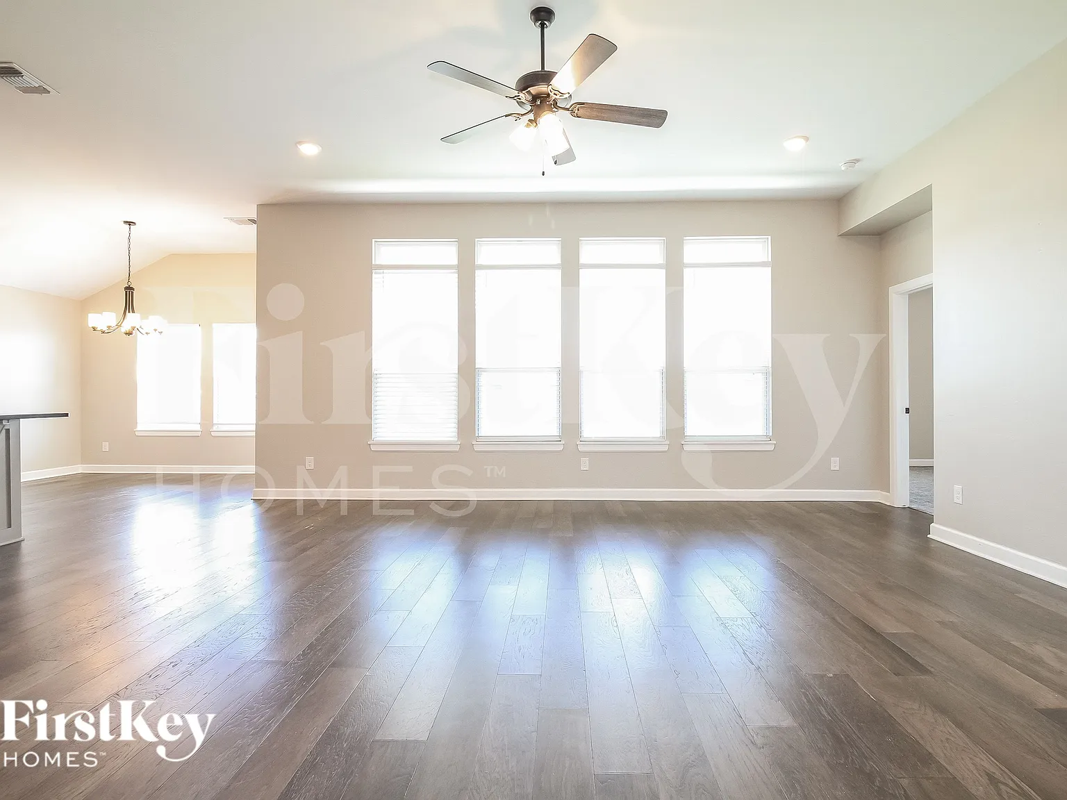 3 bed, 2.0 bath, 2109 sqft, $2,155 — Photo 2