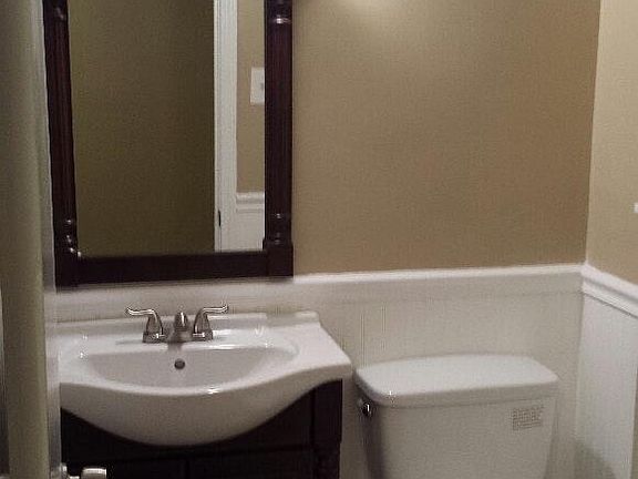 1/2 bath