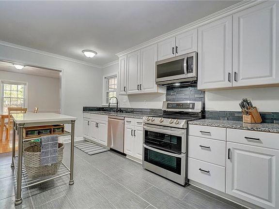 2nd image of 1420 Independence Blvd