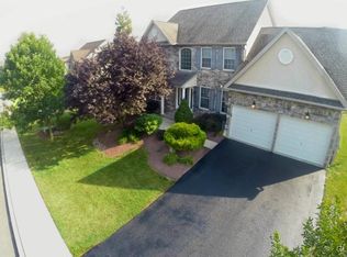 5152 Cassidy Dr N, Whitehall Township, PA 18078