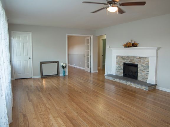 4th image of 174 Lake Hill Rd