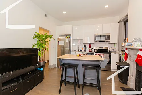 11 Belvidere St #22 Photo 1