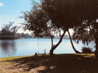8950 Palm Tree Ln #8950, Hollywood, FL 33024