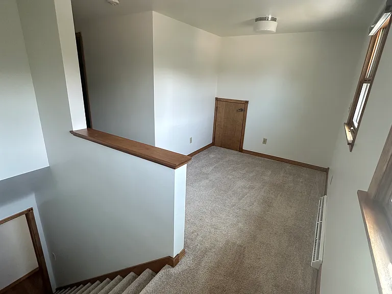 3044 Lawndale Dr — Photo 12