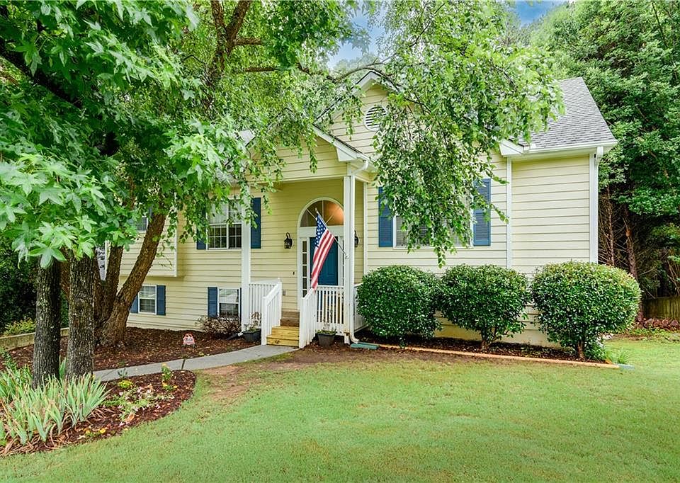 1st image of 835 Tribble Cove Dr