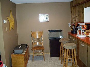 Dining area or computer area.