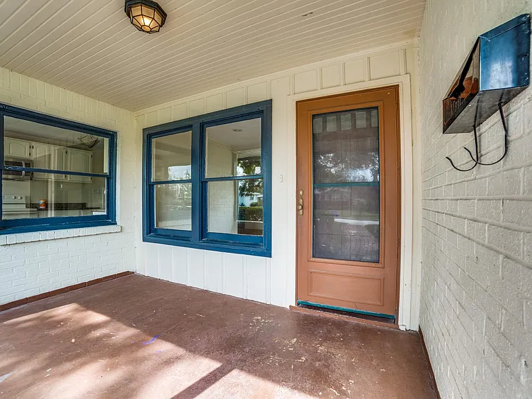 1149 Garraty Rd — Photo 3