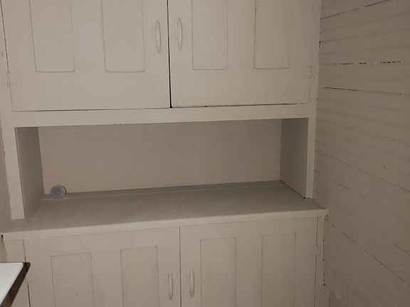4th image of 5639 N Marvine St