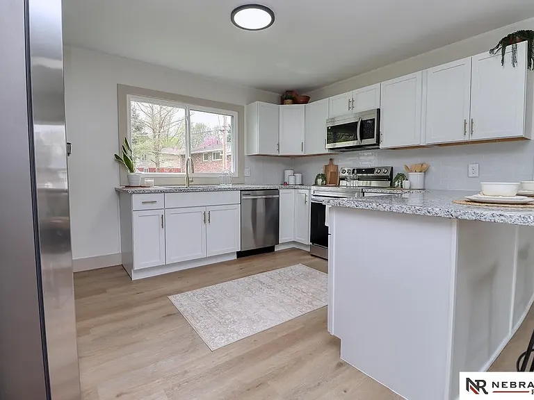 8107 Beechwood Dr — Photo 19