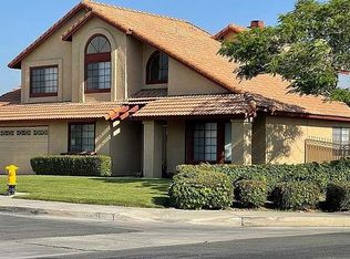 1089 W Huff St, Rialto, CA 92376