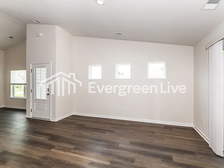 2244 Courtina Way — Photo 2