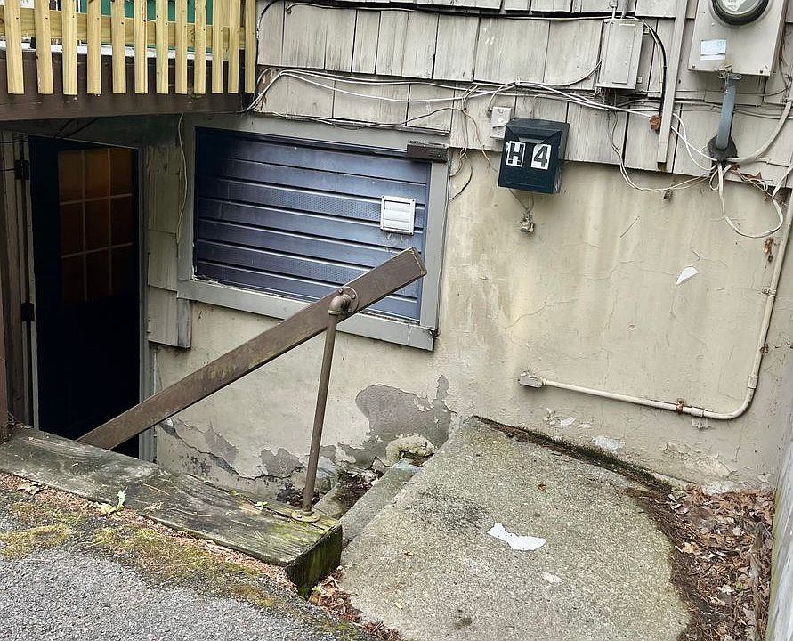 1st image of 4915 W Genesee St APT H4