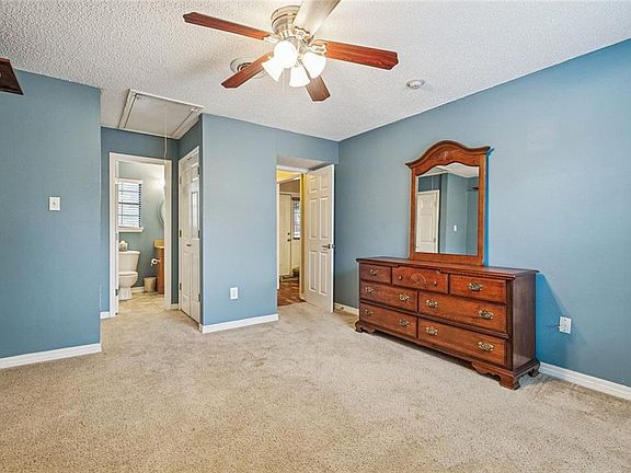 4th image of 1500 W Esplanade Ave APT 43D