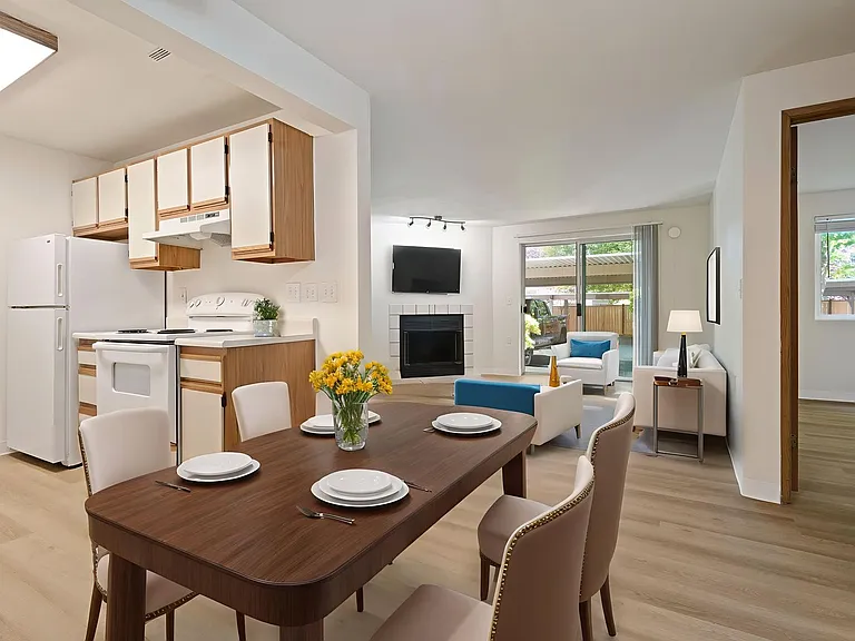 Glenbrook Apartments — Photo 14