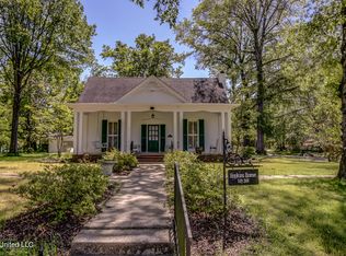 285 E College Ave, Holly Springs, MS 38635