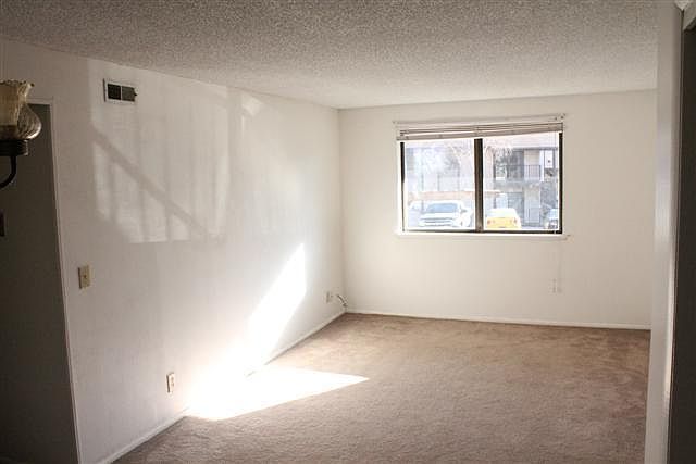 2 Bed 1Bath Apt