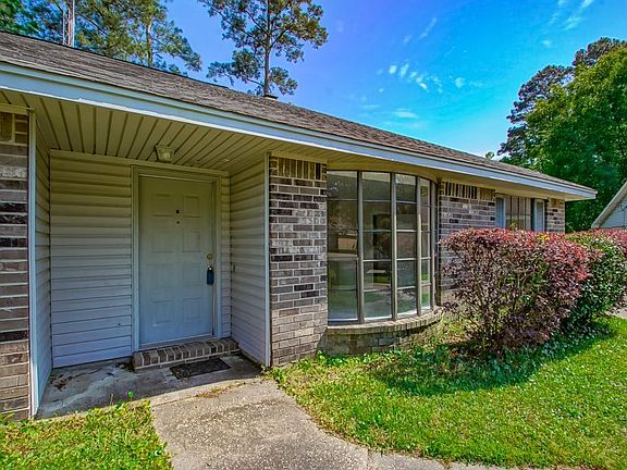 4th image of 509 Water Oak Ln